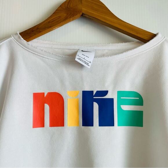 Nike fleece training sweatshirt white with multicolored nike logo size small - Picture 8 of 10